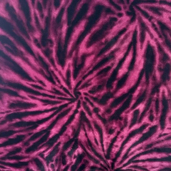 Victoria's Secret Pink Sherpa Blanket - Picture 4 of 4